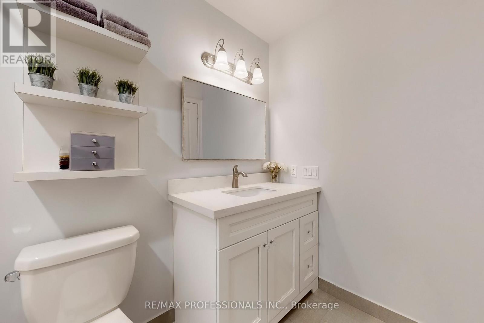 2706 - 28 Ted Rogers Way, Toronto, Ontario  M4Y 2J4 - Photo 29 - C12543600