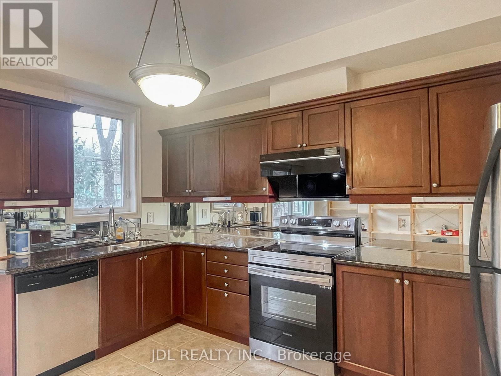 3 Garvin Mews, Toronto, Ontario  M2N 0B2 - Photo 20 - C12543776