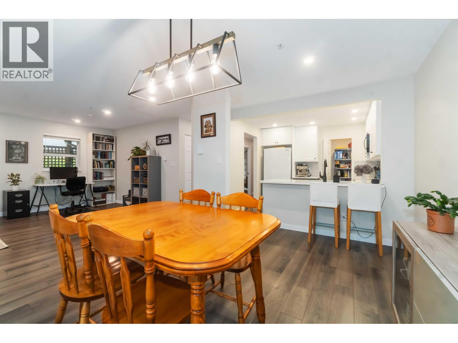 310 1000 Bowron Court, North Vancouver, British Columbia V7H 2V8 - Photo 12 - R3067323