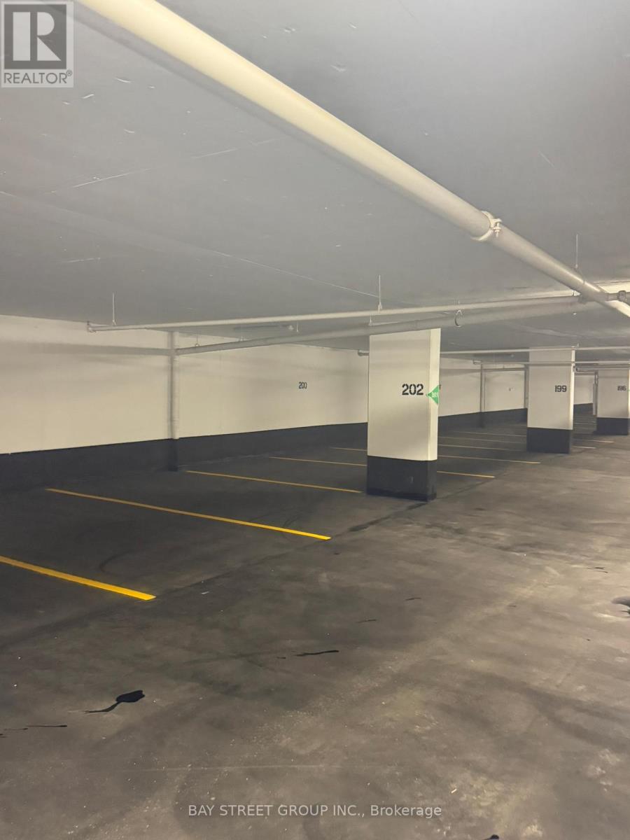 1702 - 395 Square One Drive, Mississauga, Ontario  L5B 0P6 - Photo 4 - W12543766