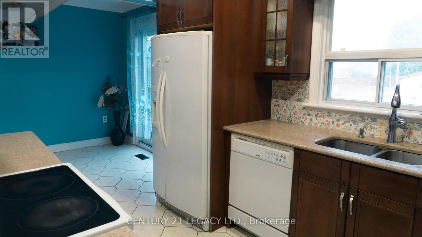 348 Millen Road, Hamilton, Ontario  L8E 2H2 - Photo 12 - X12543768