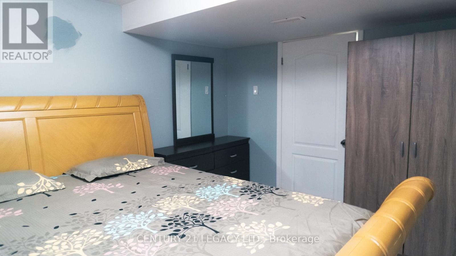 348 Millen Road, Hamilton, Ontario  L8E 2H2 - Photo 23 - X12543768