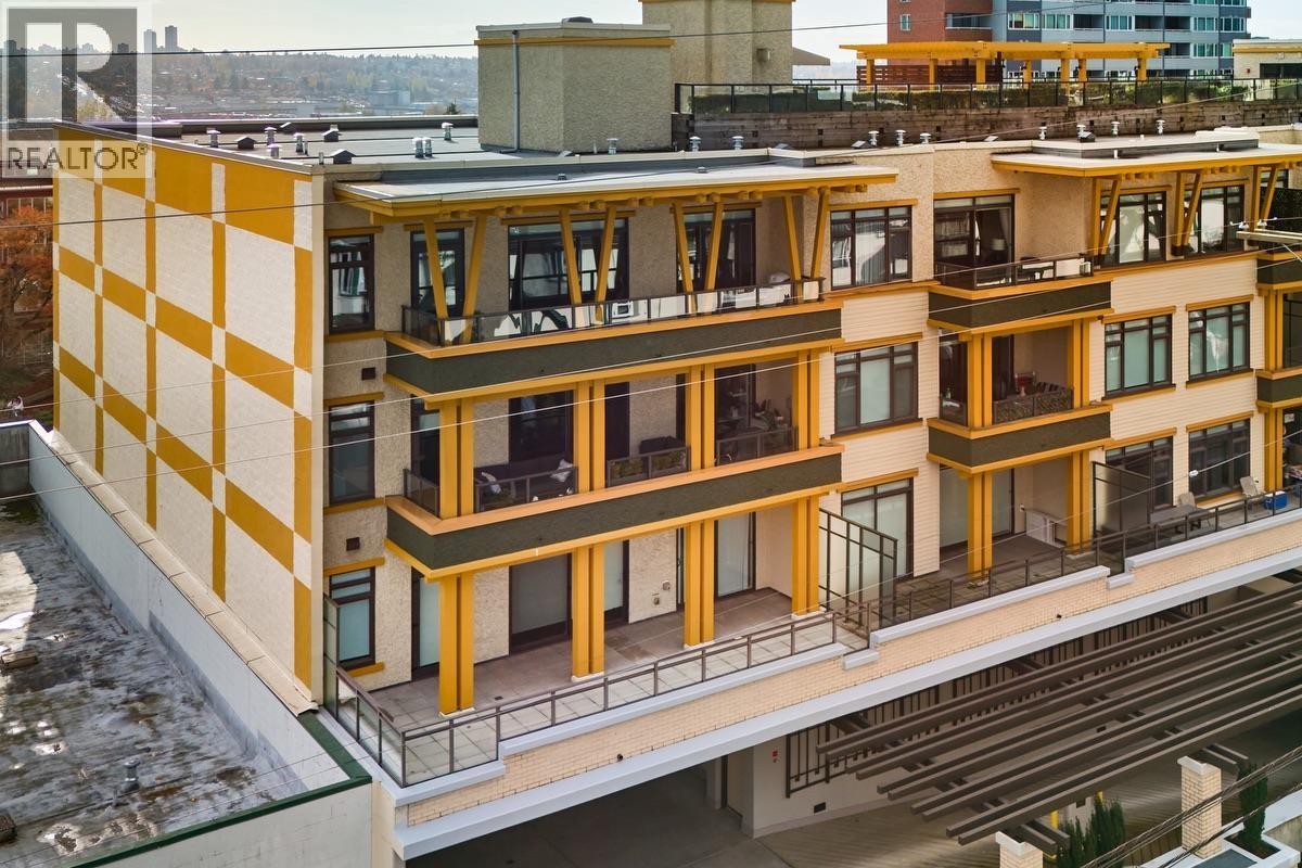 205 3971 Hastings Street, Burnaby, British Columbia  V5C 2H8 - Photo 2 - R3067278