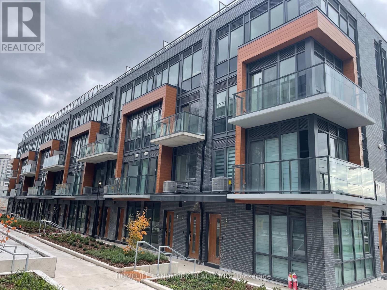 71 CURLEW DRIVE, Toronto, Ontario