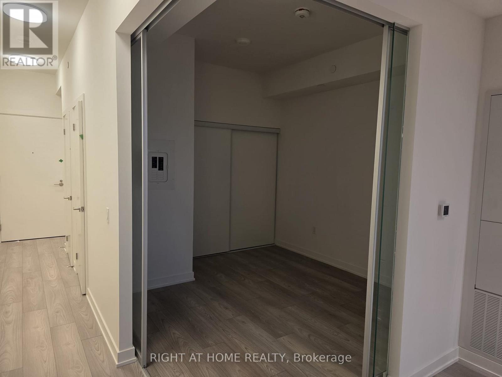 214 - 110 Broadway Avenue, Toronto, Ontario  M4P 1V7 - Photo 4 - C12543790