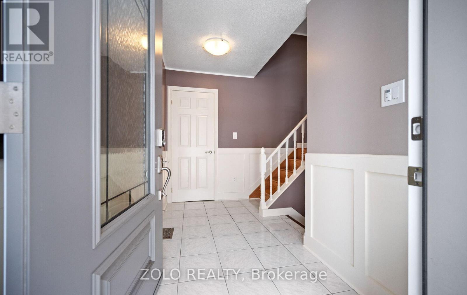 199 Wendover Drive, Hamilton, Ontario  L9C 5X6 - Photo 6 - X12536948