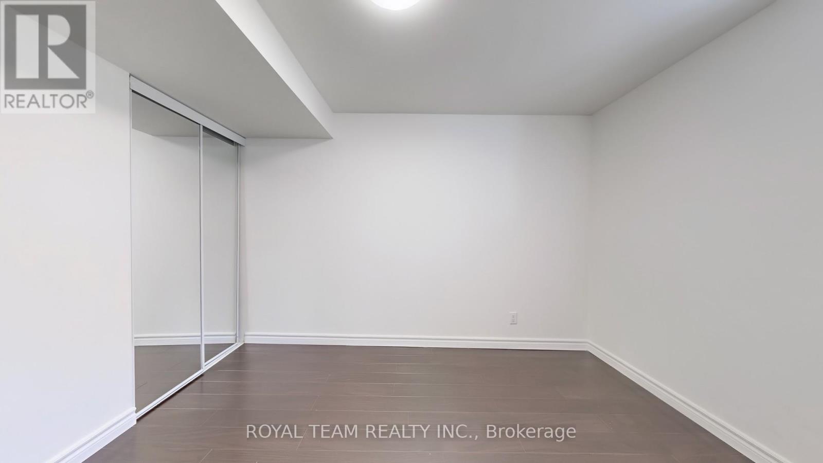 246 Lauderdale Drive, Vaughan, Ontario  L6A 0N4 - Photo 25 - N12543794