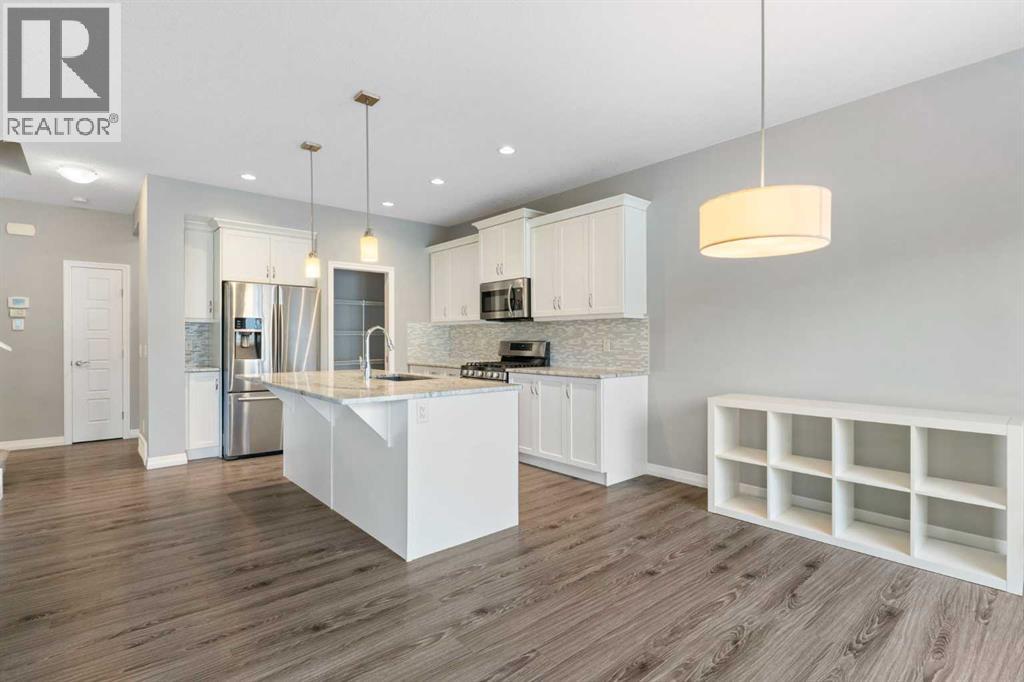 132 Kingsbury Close Se, Airdrie, Alberta  T4A 0R4 - Photo 6 - A2270149