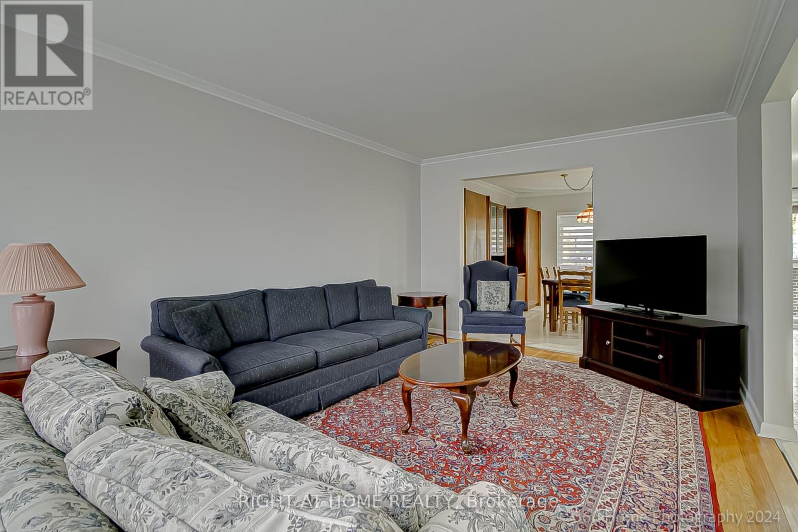 19 Martini Drive, Toronto, Ontario  M6M 4X4 - Photo 6 - W12543784