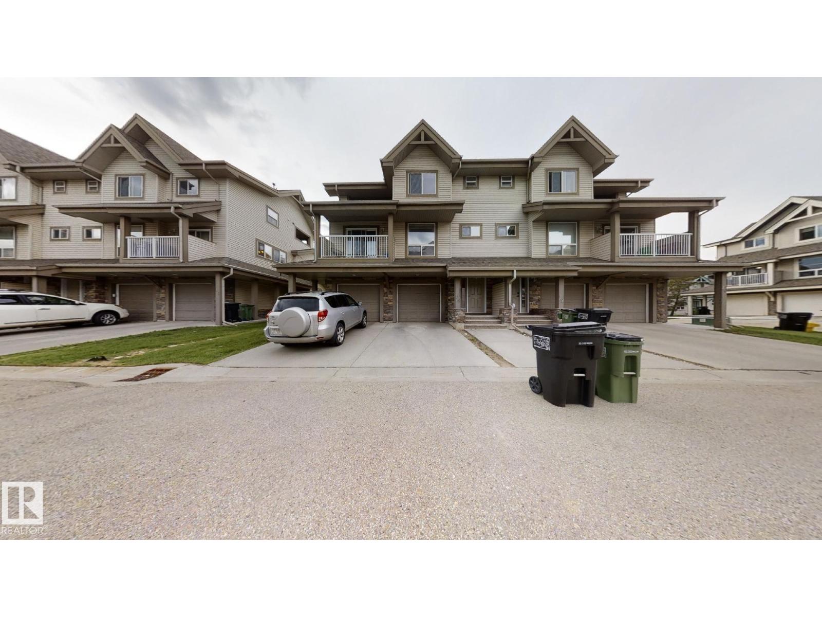 #18 12050 17 AV SW, Edmonton, Alberta