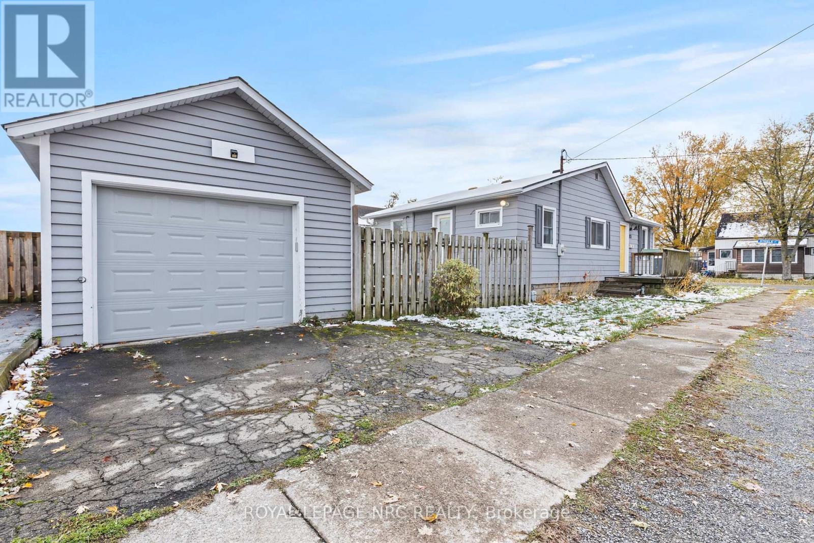 783 Steele Street, Port Colborne, Ontario  L3K 4Z4 - Photo 4 - X12543782