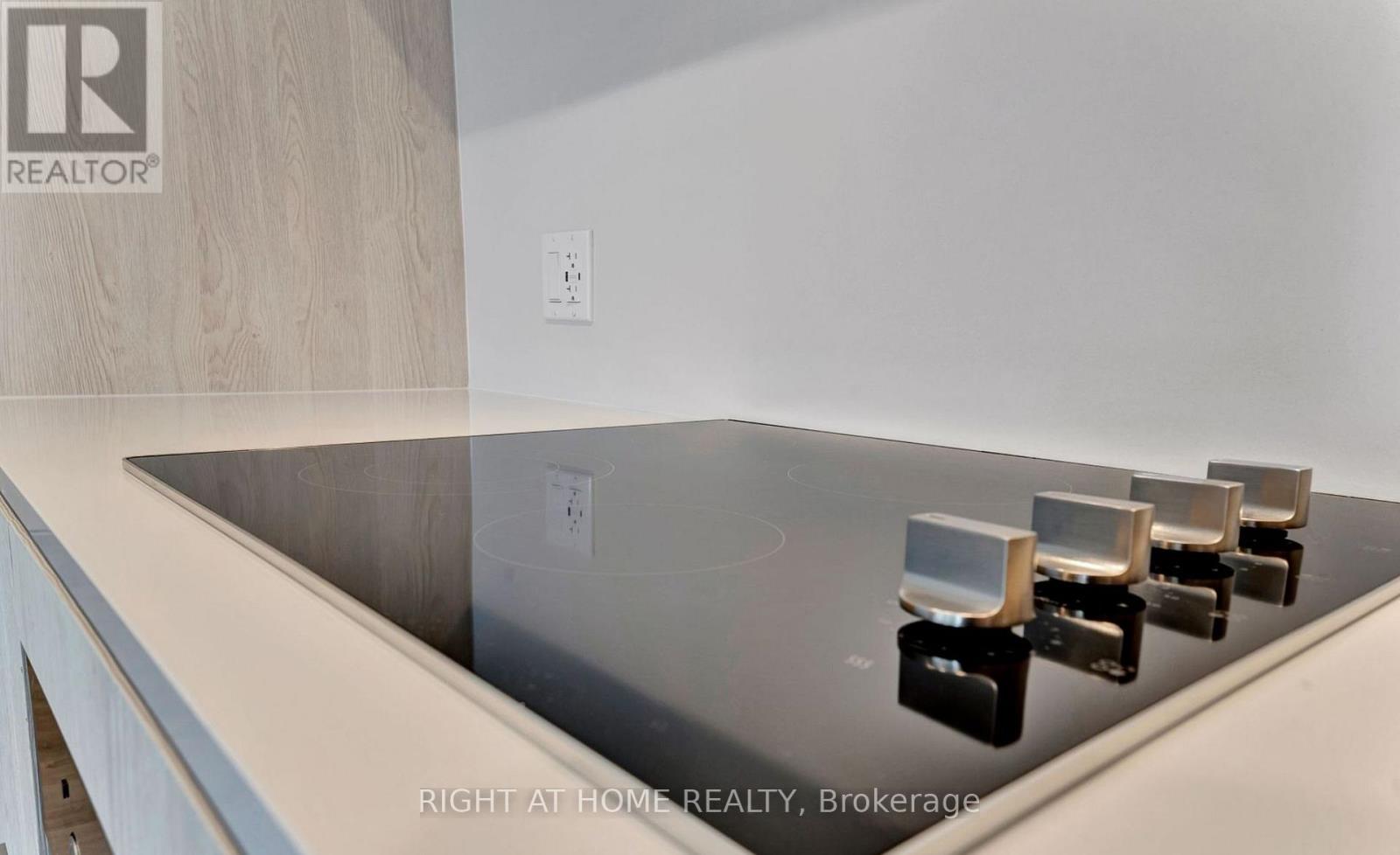 1111 - 1 Jarvis Street, Hamilton, Ontario  L8R 0A8 - Photo 10 - X12543798