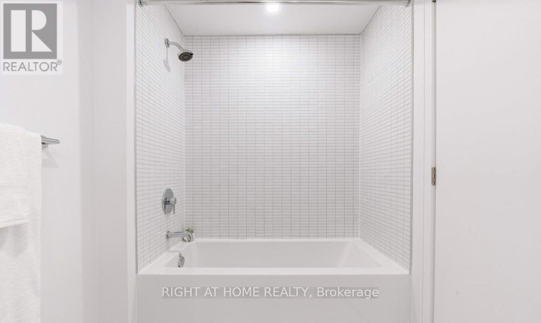 1111 - 1 Jarvis Street, Hamilton, Ontario  L8R 0A8 - Photo 16 - X12543798