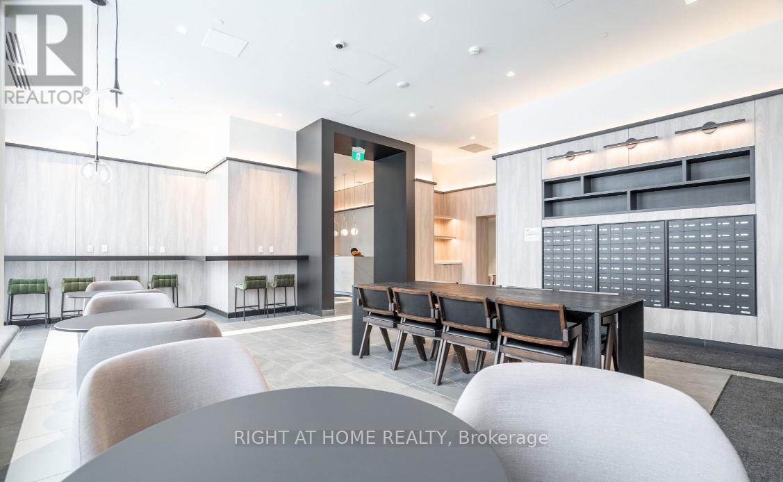 1111 - 1 Jarvis Street, Hamilton, Ontario  L8R 0A8 - Photo 3 - X12543798