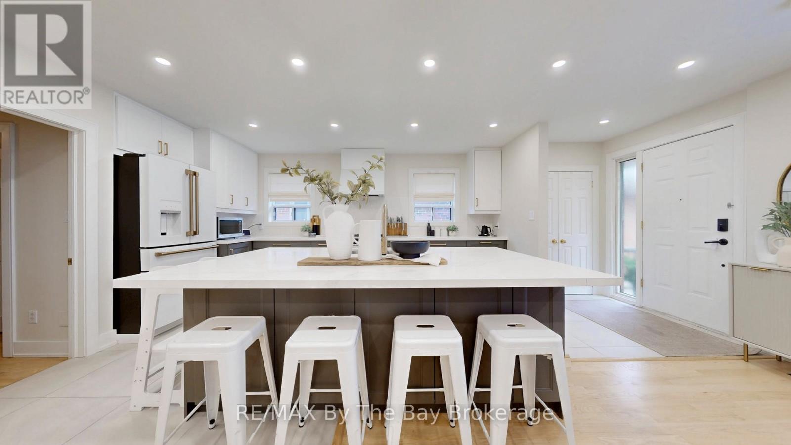 82 Brimorton Drive, Toronto, Ontario  M1P 3Z5 - Photo 6 - E12543820