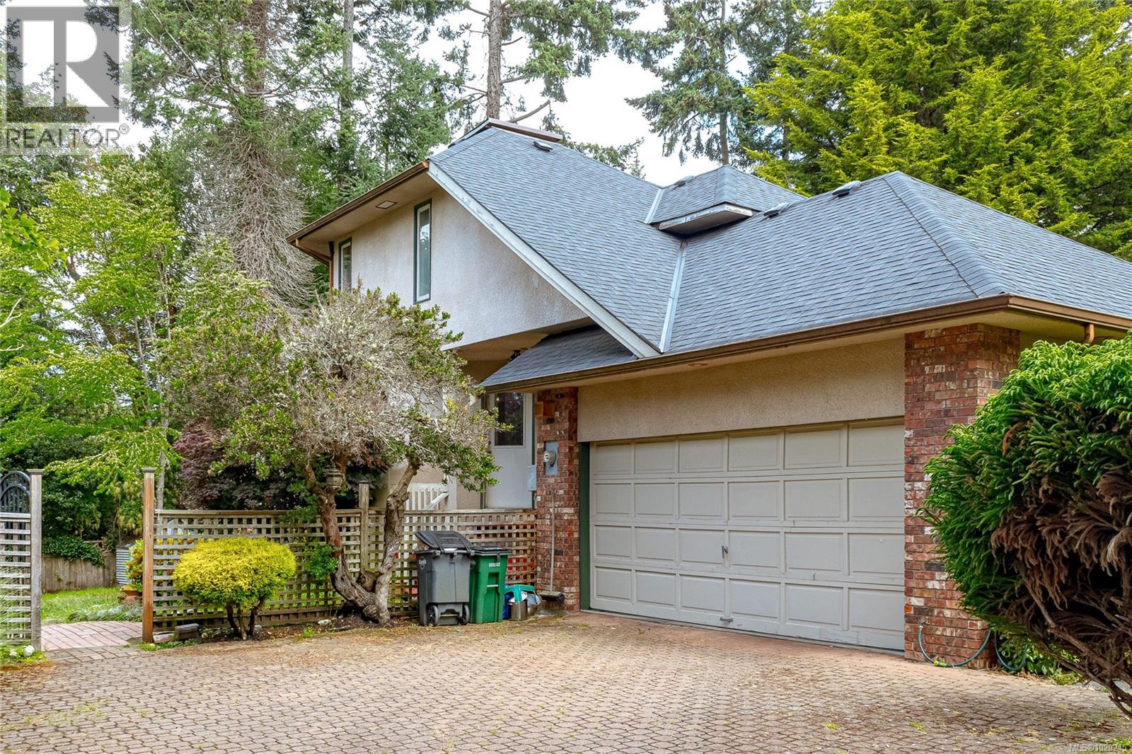 3910 Gibson Crt, Saanich, British Columbia