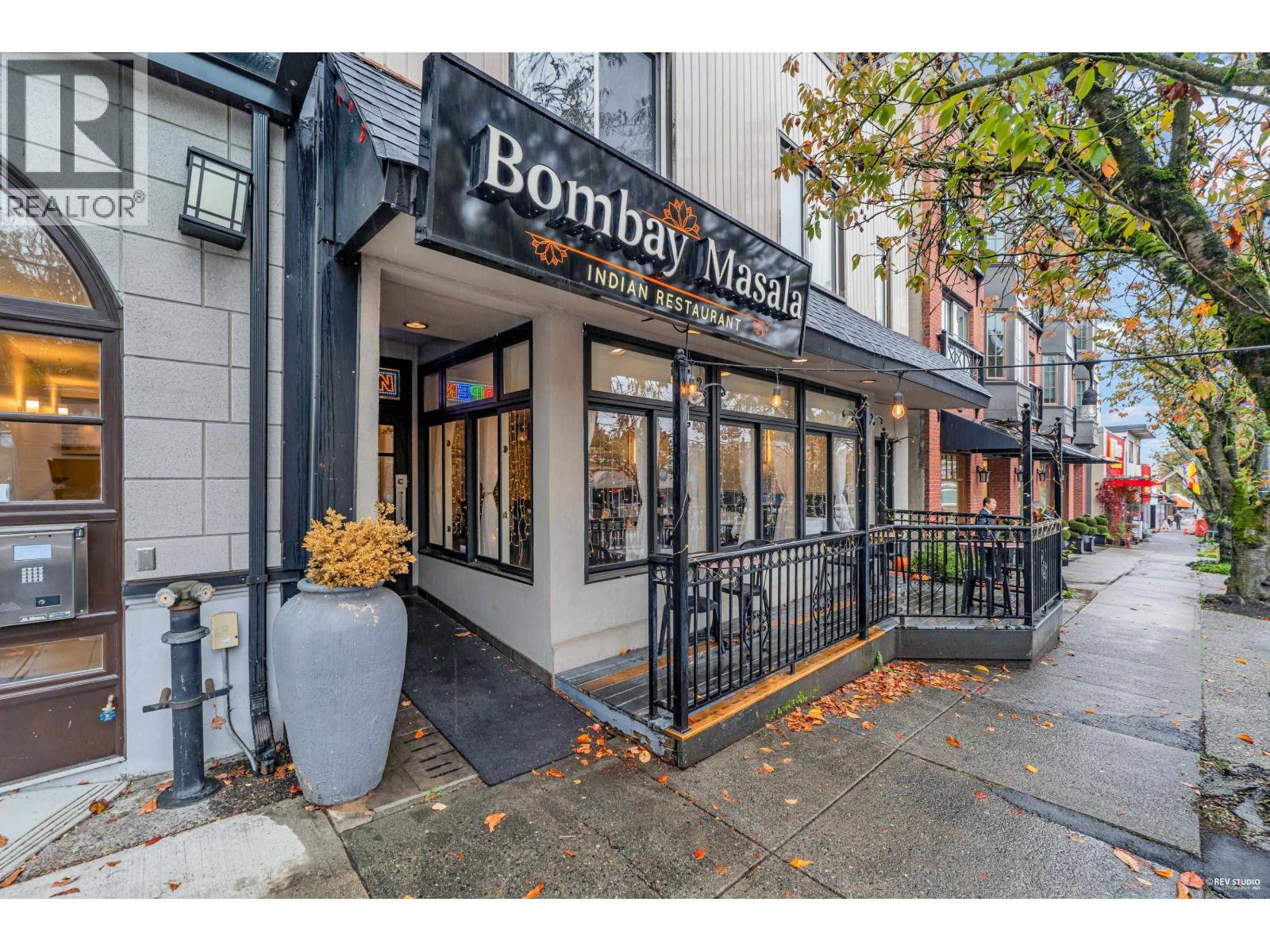 4473 W 10th Avenue, Vancouver, British Columbia  V6R 2H8 - Photo 3 - C8073801