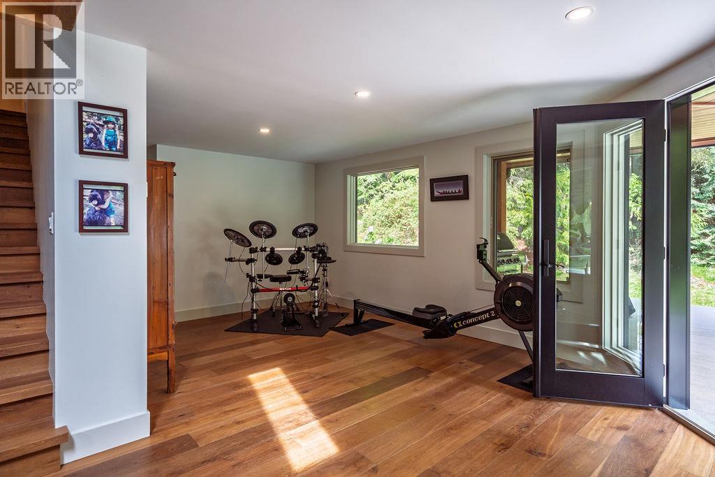 4225 3a Highway, Nelson, British Columbia  V1L 6N1 - Photo 33 - 10359107