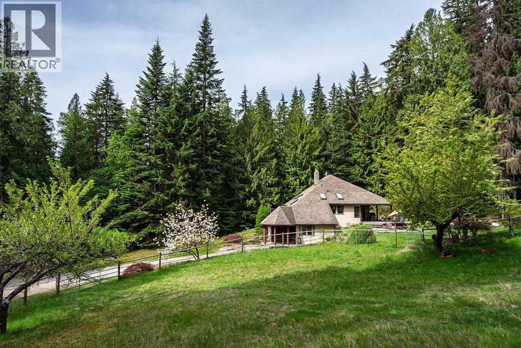 4225 3a Highway, Nelson, British Columbia  V1L 6N1 - Photo 67 - 10359107