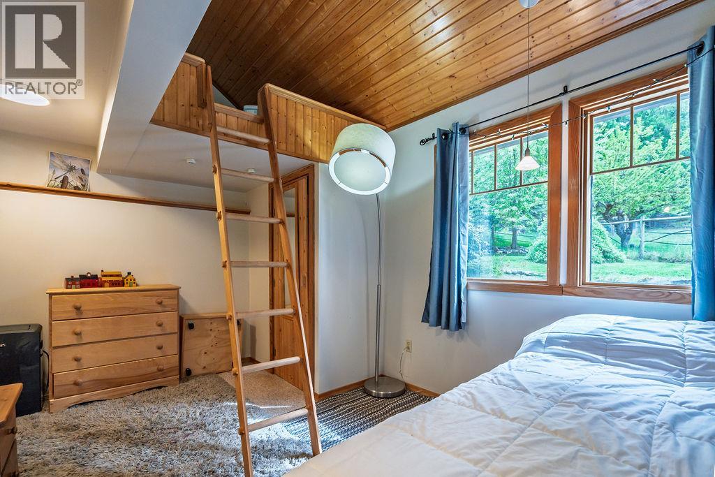 4225 3a Highway, Nelson, British Columbia  V1L 6N1 - Photo 56 - 10359107