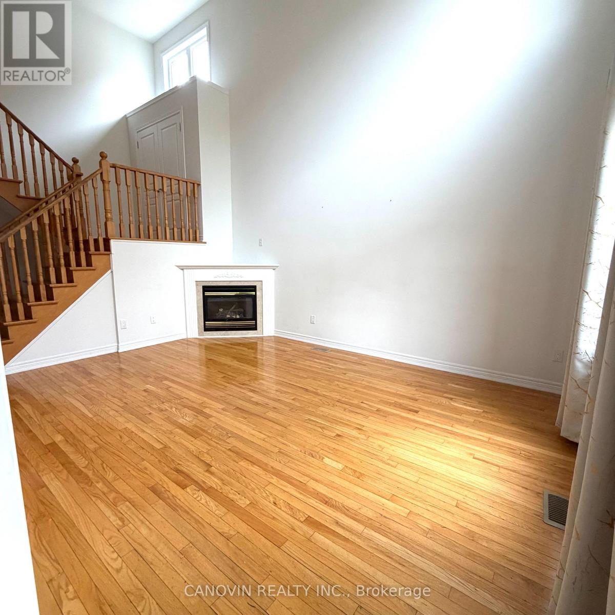 46 Misty Well Drive, Richmond Hill, Ontario  L4E 4J5 - Photo 12 - N12543824