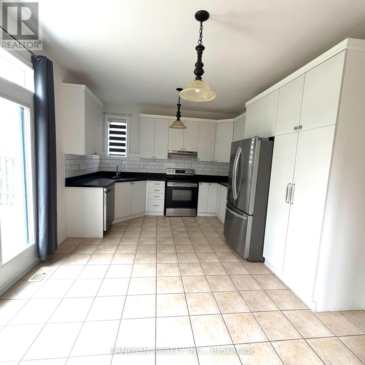 46 Misty Well Drive, Richmond Hill, Ontario  L4E 4J5 - Photo 15 - N12543824