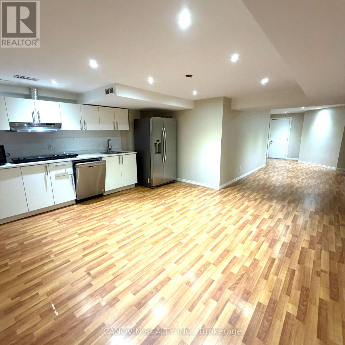 46 Misty Well Drive, Richmond Hill, Ontario  L4E 4J5 - Photo 24 - N12543824