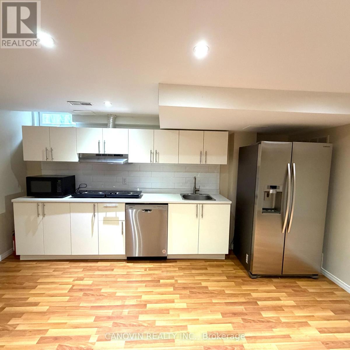 46 Misty Well Drive, Richmond Hill, Ontario  L4E 4J5 - Photo 25 - N12543824