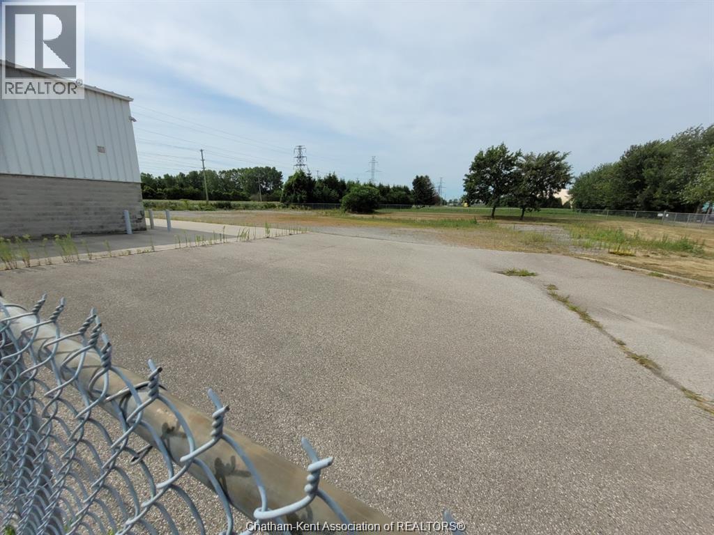 54 Siemens Street, Chatham, Ontario  N7M 6M5 - Photo 5 - 25015334