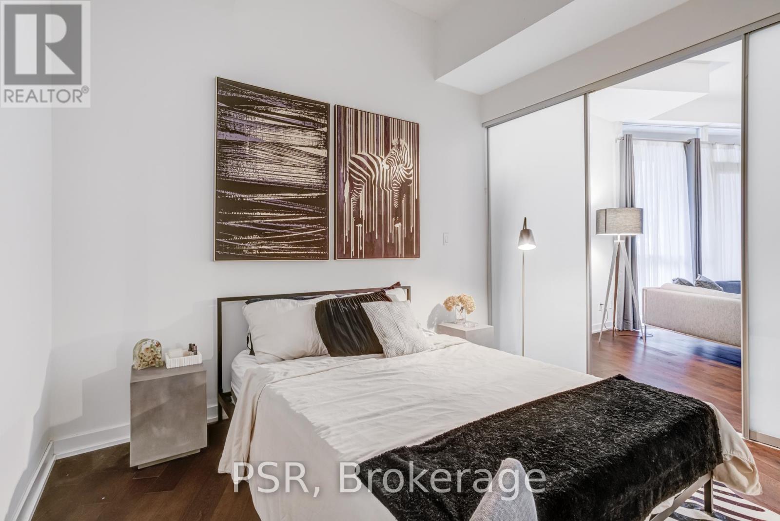 630 - 20 Bruyeres Mews, Toronto, Ontario  M5V 0G8 - Photo 10 - C12452826