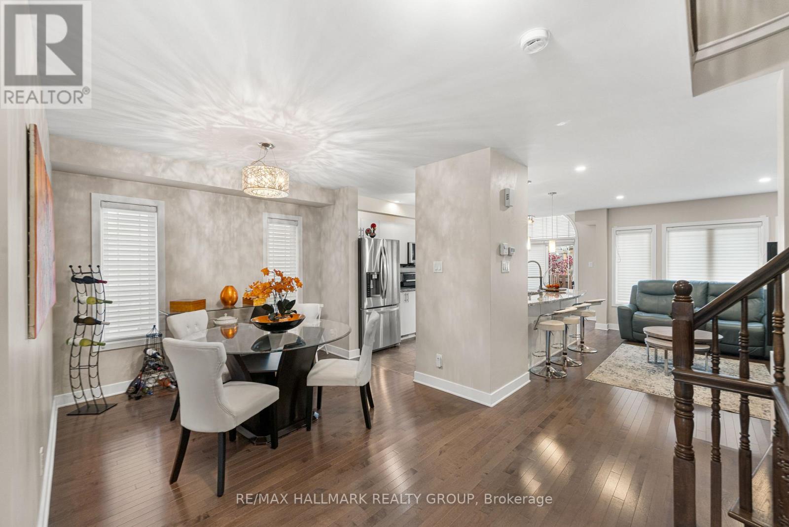 311 Travis Street, Ottawa, Ontario  K1W 0E5 - Photo 6 - X12543850