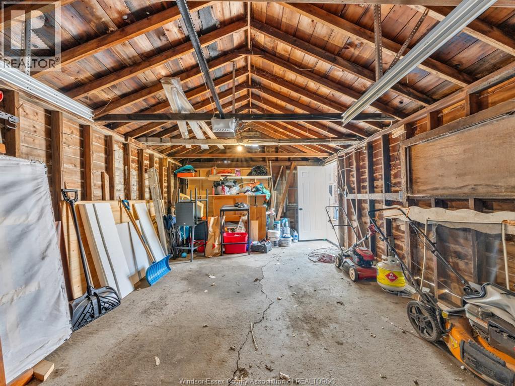 1534 Lillian Avenue, Windsor, Ontario  N8X 4A8 - Photo 10 - 25028737