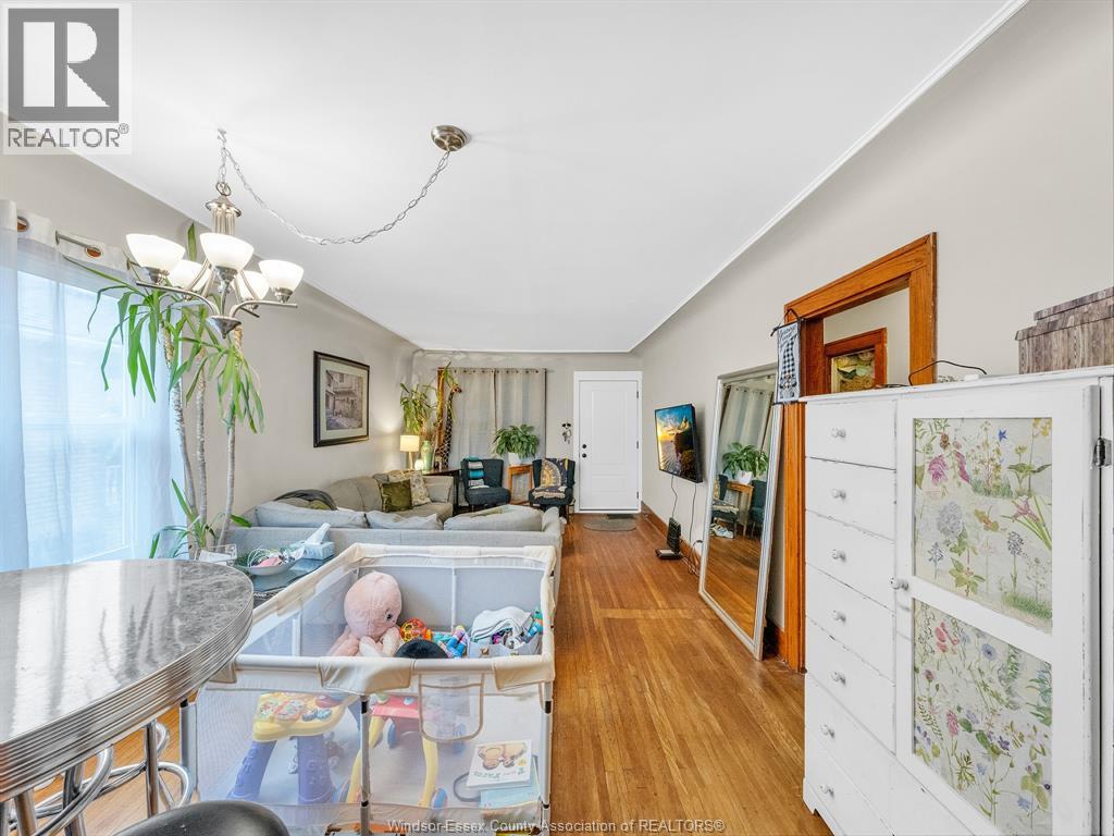 1534 Lillian Avenue, Windsor, Ontario  N8X 4A8 - Photo 16 - 25028737