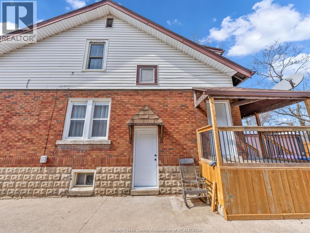 1534 Lillian Avenue, Windsor, Ontario  N8X 4A8 - Photo 3 - 25028737