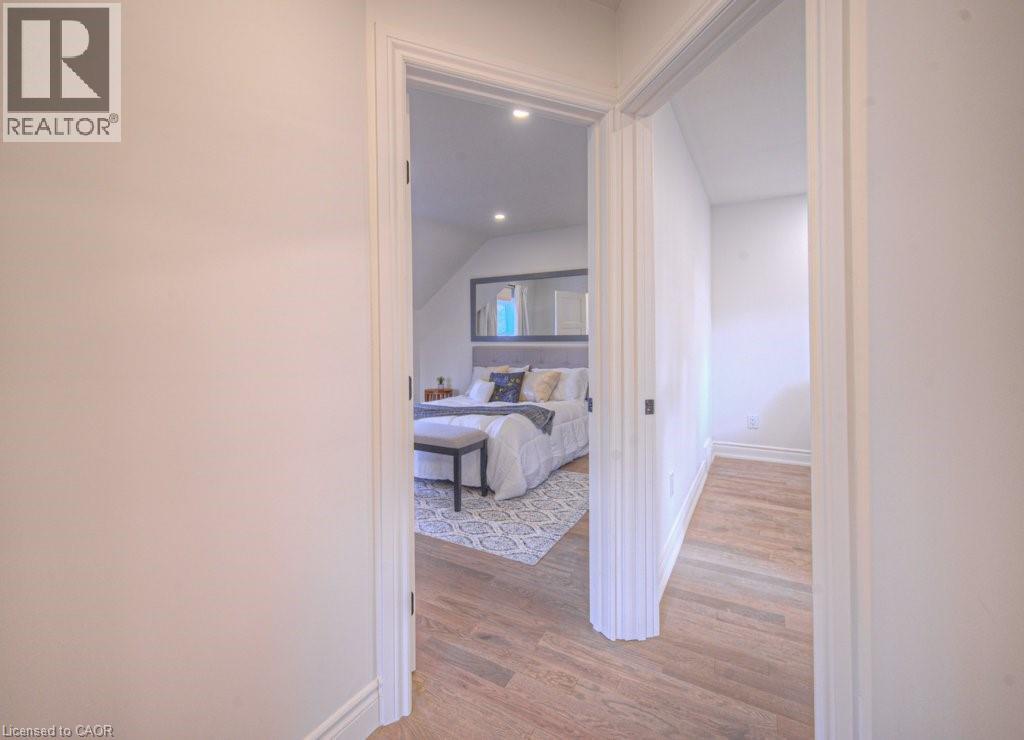 30 Dunbar Road S, Waterloo, Ontario  N2L 2E3 - Photo 23 - 40785705