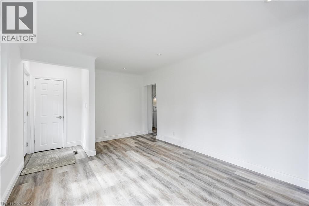 8 Glengarry Road, St. Catharines, Ontario  L2T 2T8 - Photo 10 - 40782479