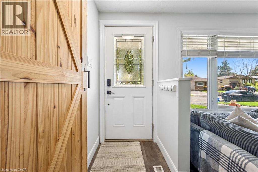 10 Broken Oak Crescent, Kitchener, Ontario  N2N 1N7 - Photo 4 - 40788234