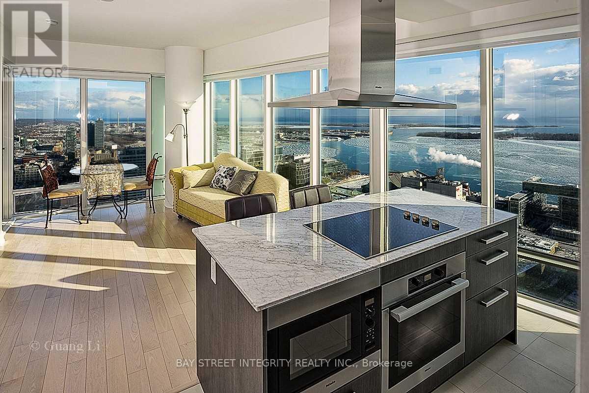 4910 - 8 THE ESPLANADE, Toronto, Ontario
