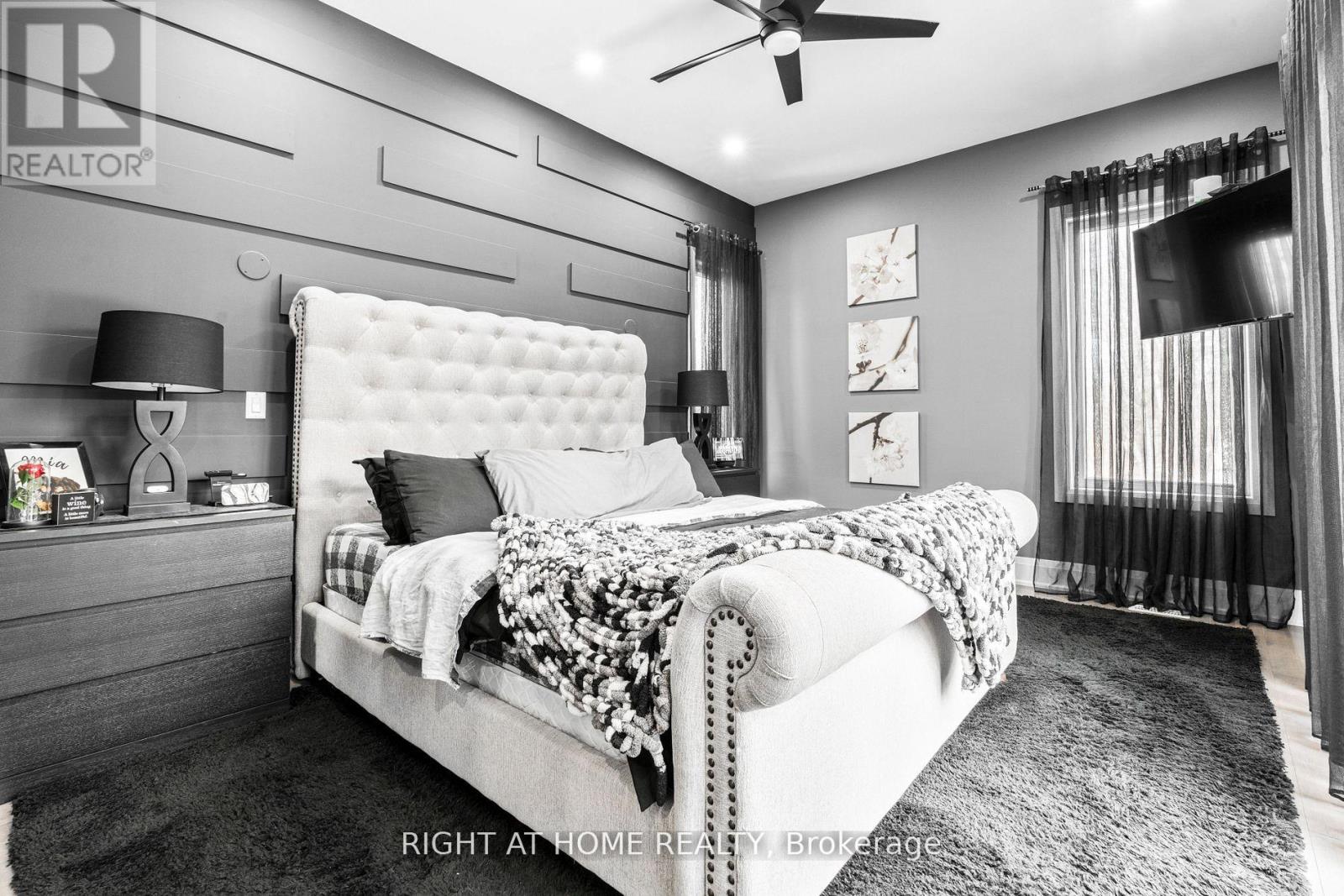 993 Gilmore Avenue, Innisfil, Ontario  L0L 1W0 - Photo 11 - N12543848