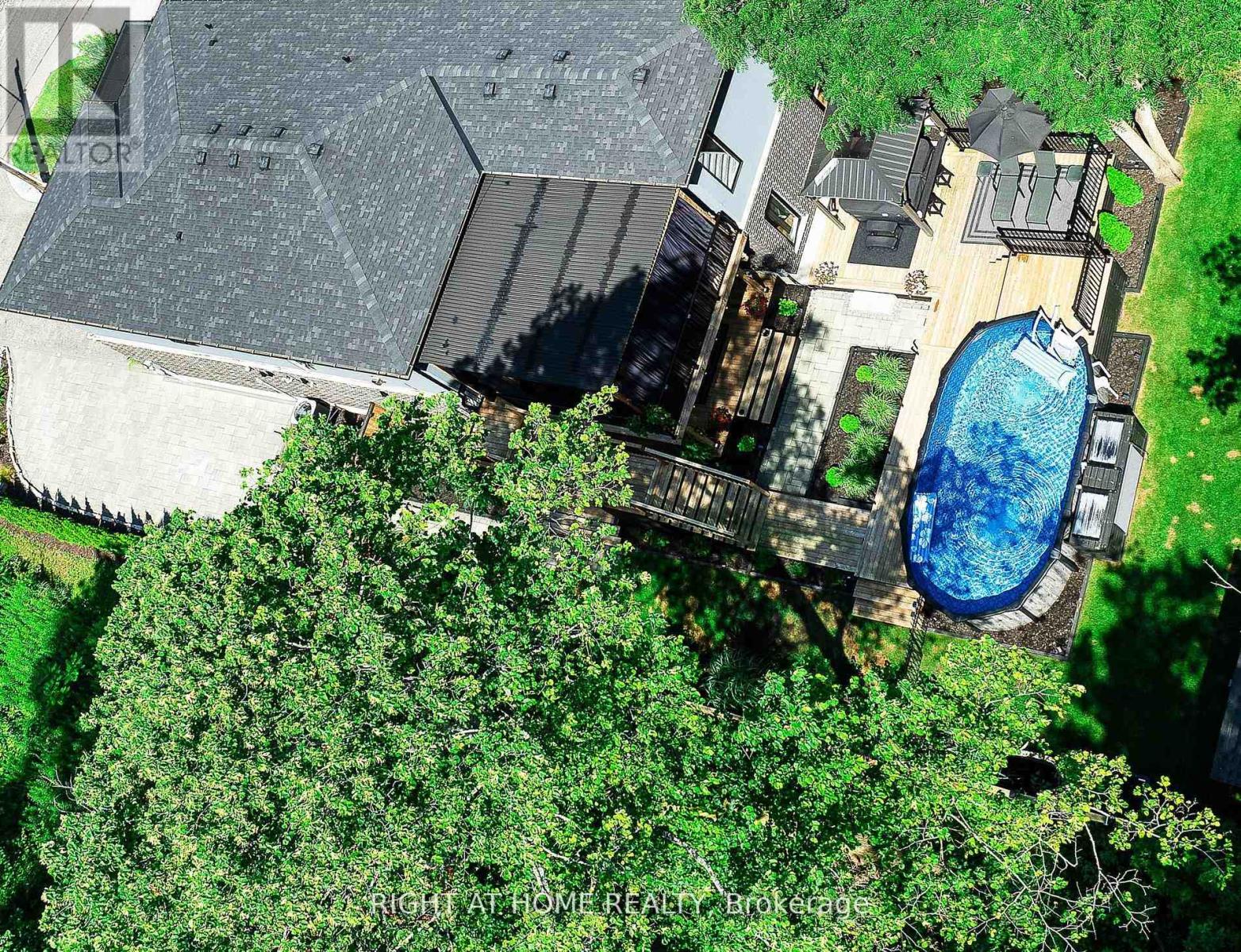 993 Gilmore Avenue, Innisfil, Ontario  L0L 1W0 - Photo 25 - N12543848