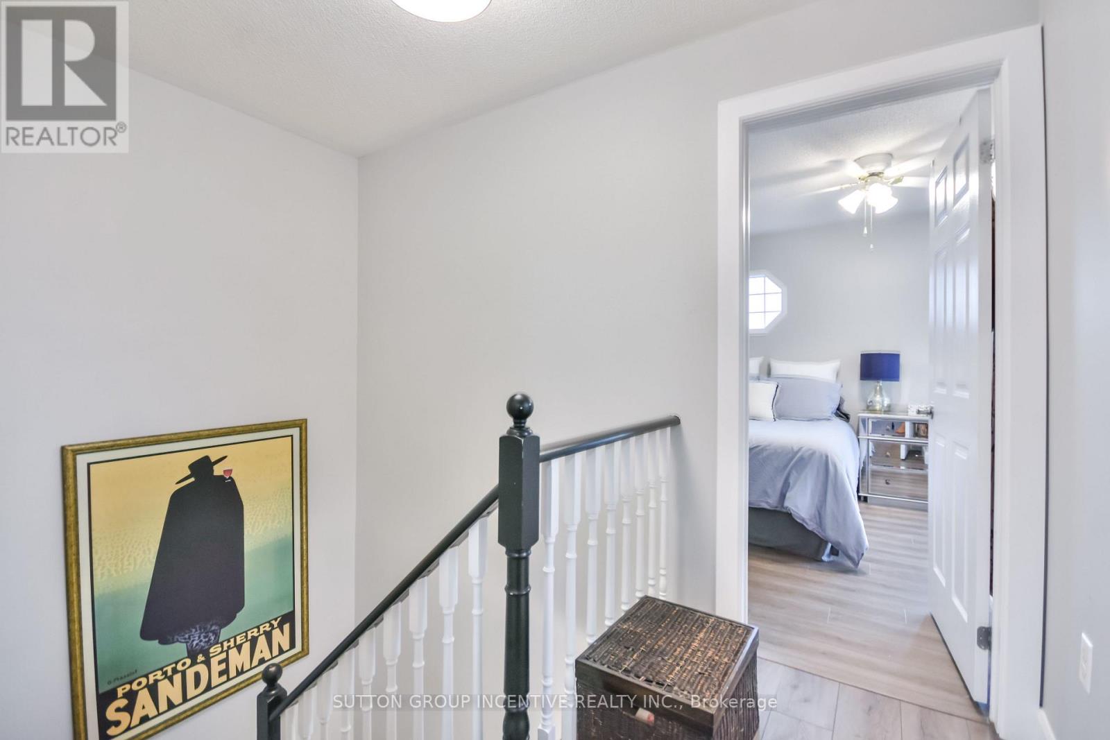 30 Bruce Crescent, Barrie, Ontario  L4N 8T8 - Photo 14 - S12543832