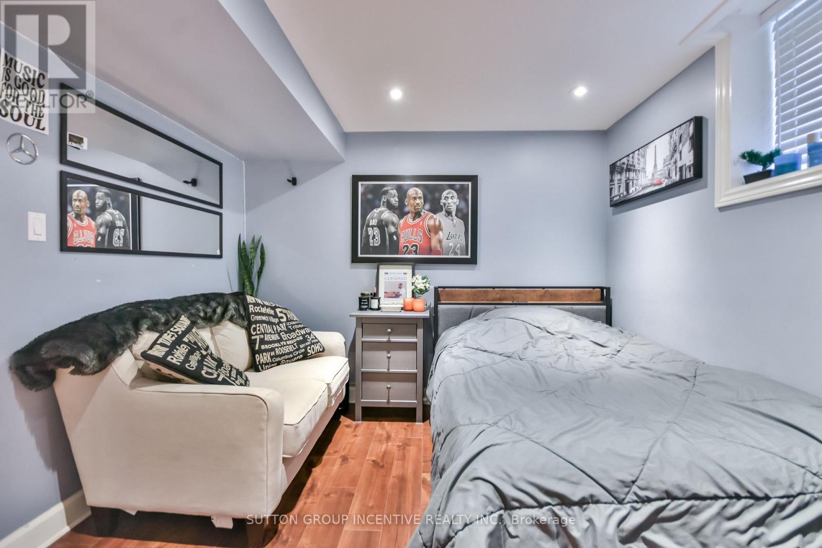 30 Bruce Crescent, Barrie, Ontario  L4N 8T8 - Photo 23 - S12543832