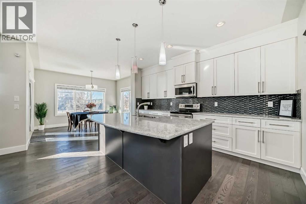 193 Rainbow Falls Heath, Chestermere, Alberta  T1X 0S7 - Photo 8 - A2250699