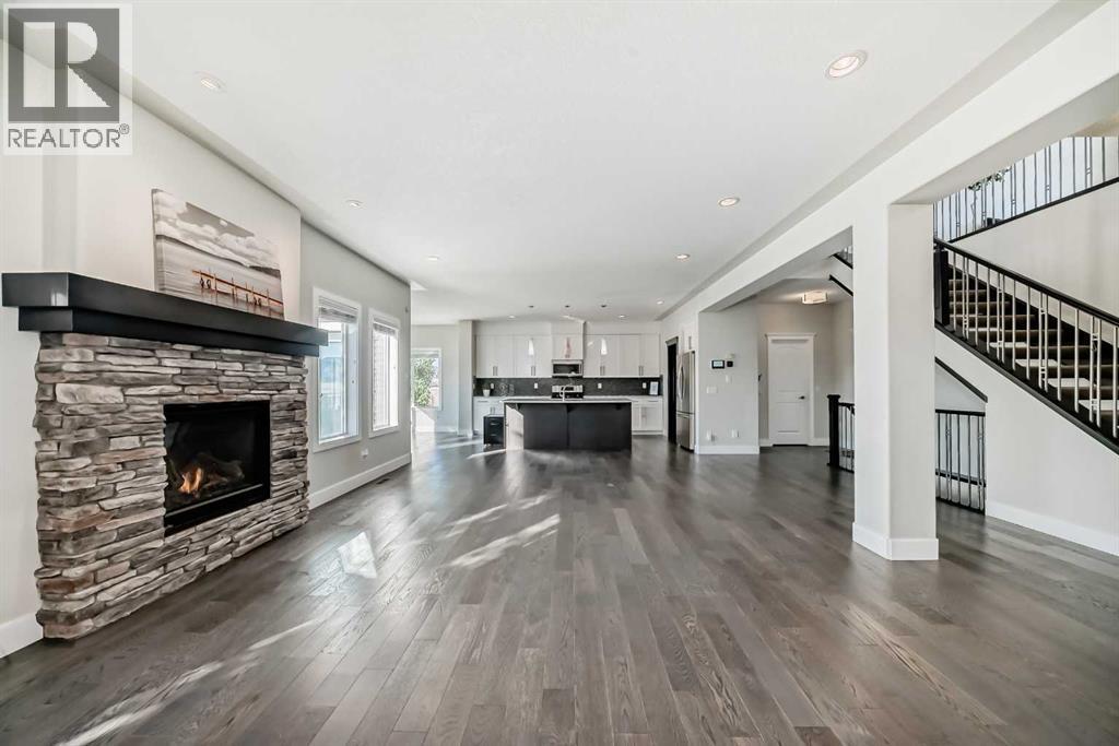 193 Rainbow Falls Heath, Chestermere, Alberta  T1X 0S7 - Photo 5 - A2250699