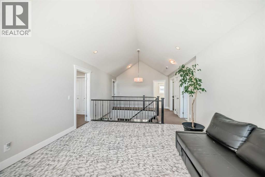 193 Rainbow Falls Heath, Chestermere, Alberta  T1X 0S7 - Photo 31 - A2250699