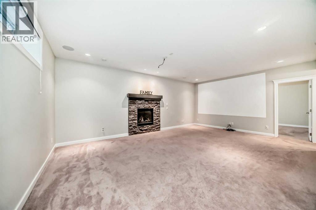 193 Rainbow Falls Heath, Chestermere, Alberta  T1X 0S7 - Photo 35 - A2250699