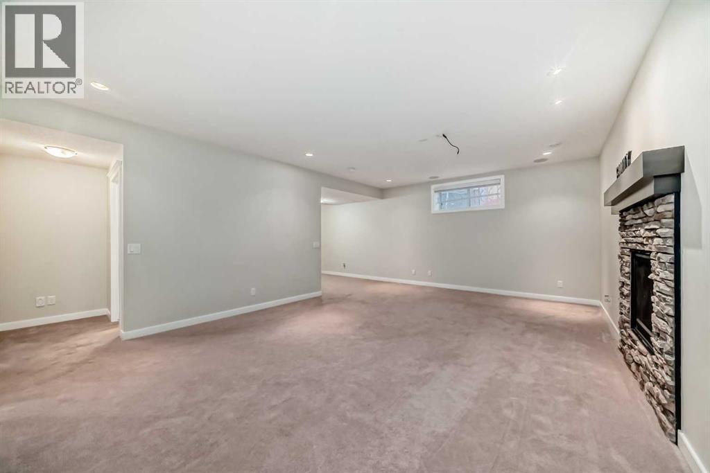 193 Rainbow Falls Heath, Chestermere, Alberta  T1X 0S7 - Photo 38 - A2250699