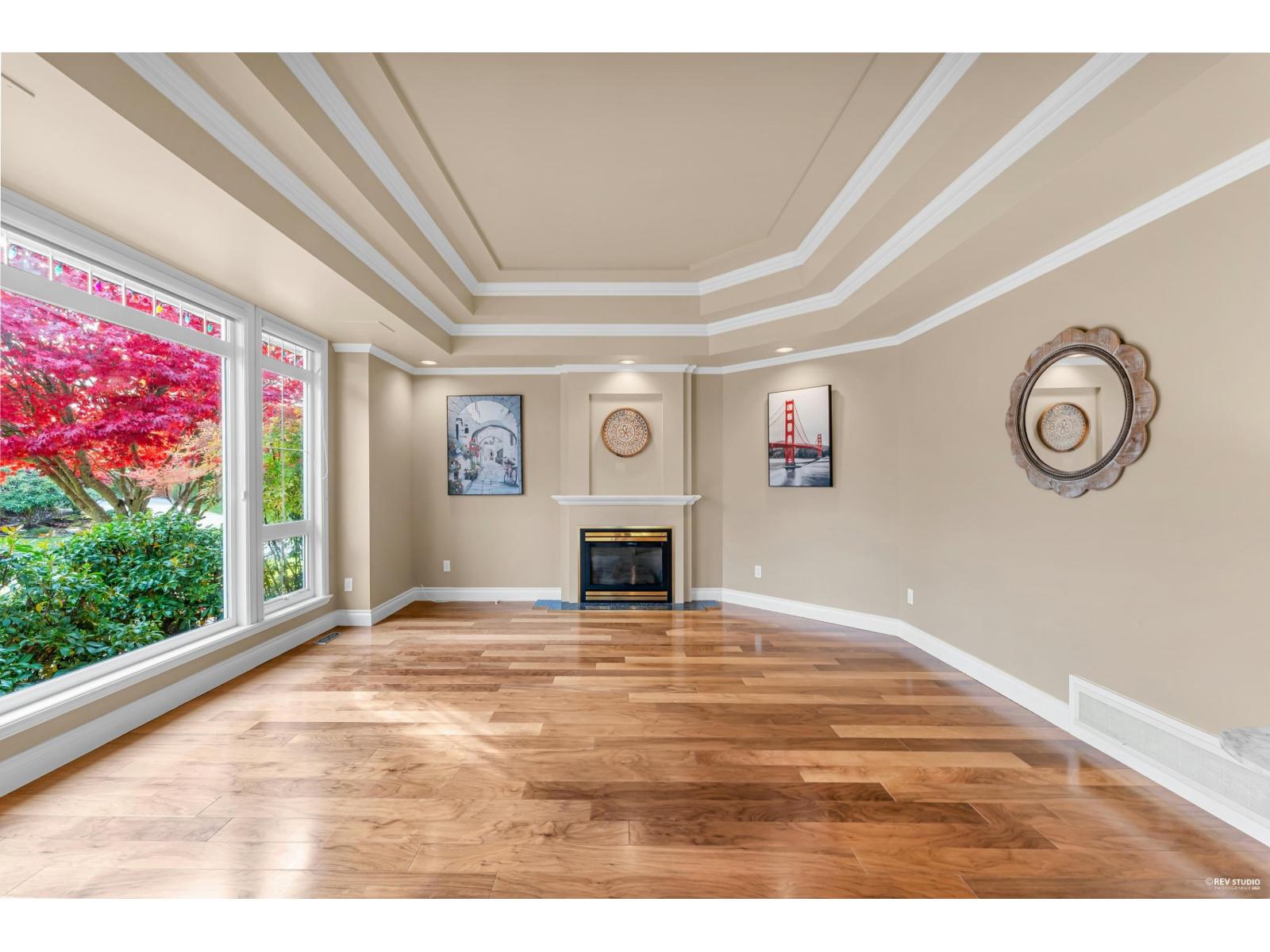 13681 21 Avenue, Surrey, British Columbia  V4A 9V6 - Photo 2 - R3067243