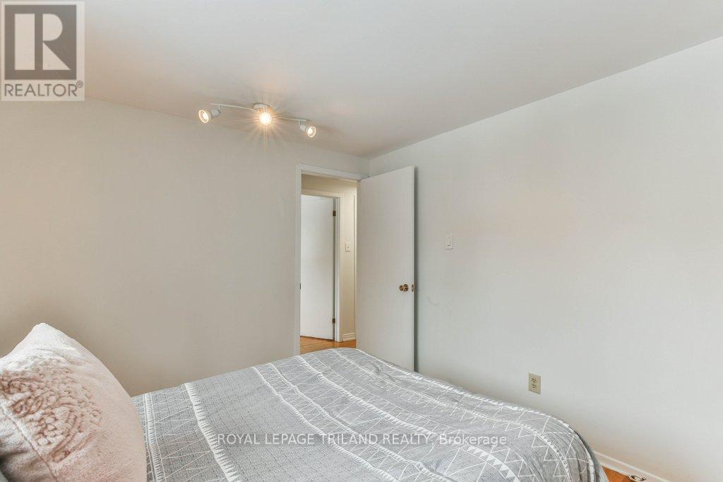 960 Osgoode Drive, London South, Ontario  N6E 1E1 - Photo 28 - X12543864