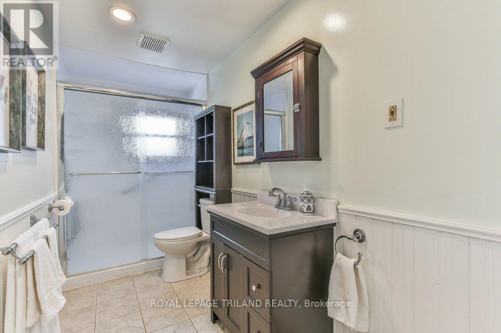 960 Osgoode Drive, London South, Ontario  N6E 1E1 - Photo 31 - X12543864